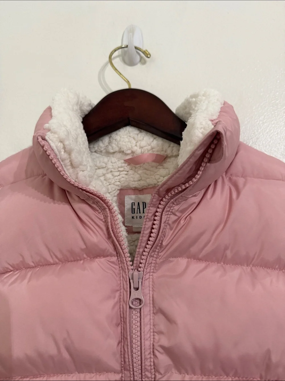 GAP Kids Light Pink Puffer Vest with Sherpa Interior Girls Medium